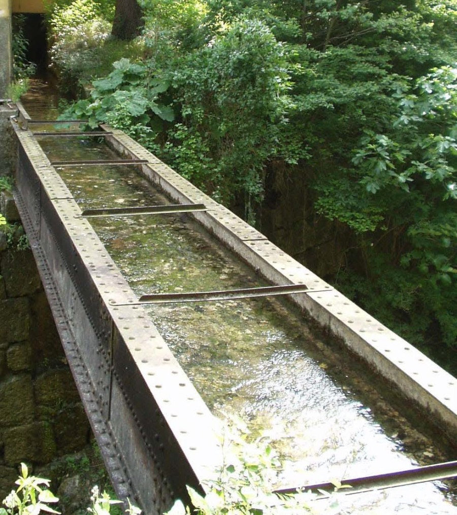 Pannello 5 - foto 4 | Canale in ferro al Mulino Zinelli per far passare la roggia sopra il torrente Ala