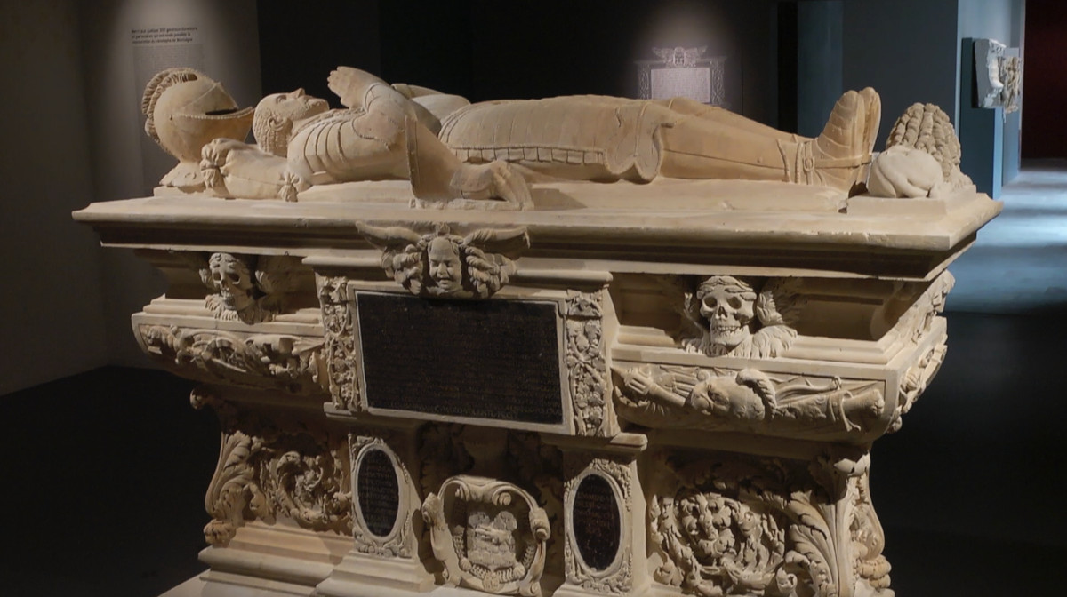 Montaigne and the mysterious tomb