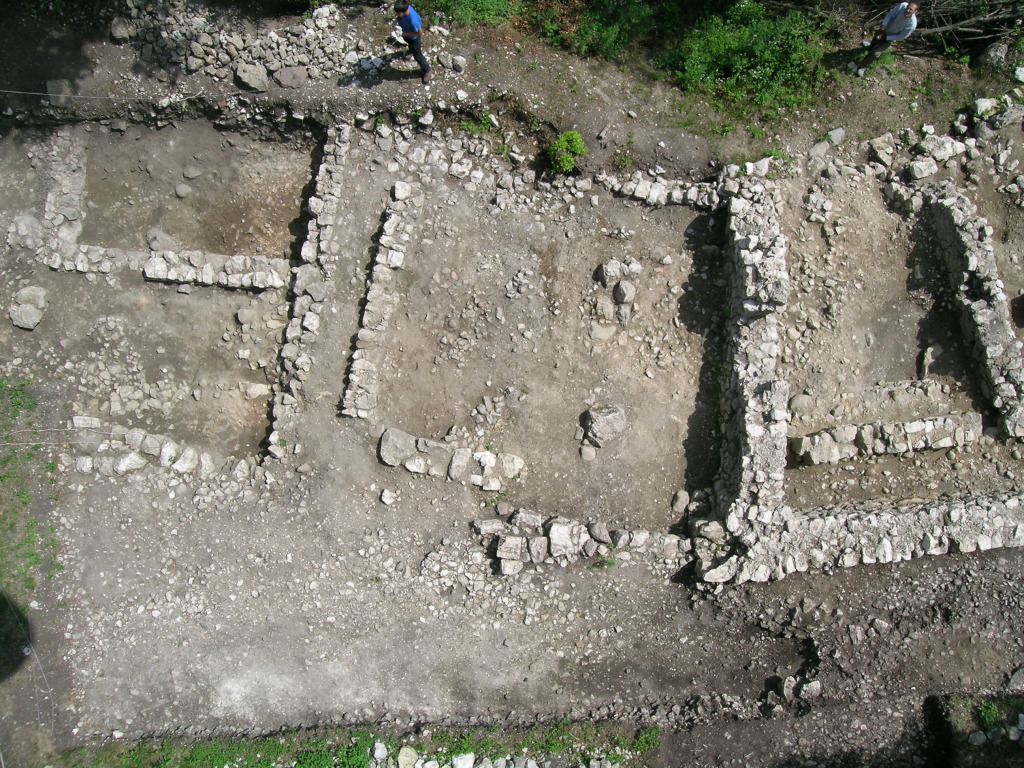 Sito archeologico di S. Andrea - Loppio. Foto da dirigibile (Marta Bottacchi)